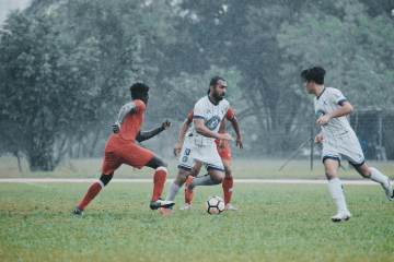 0-2惨败被全程压制！U17国足判若两队，照这状态冲世界杯毫无希望（配图示意）