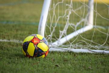 C罗把声东击西学得明明白白（配图示意）